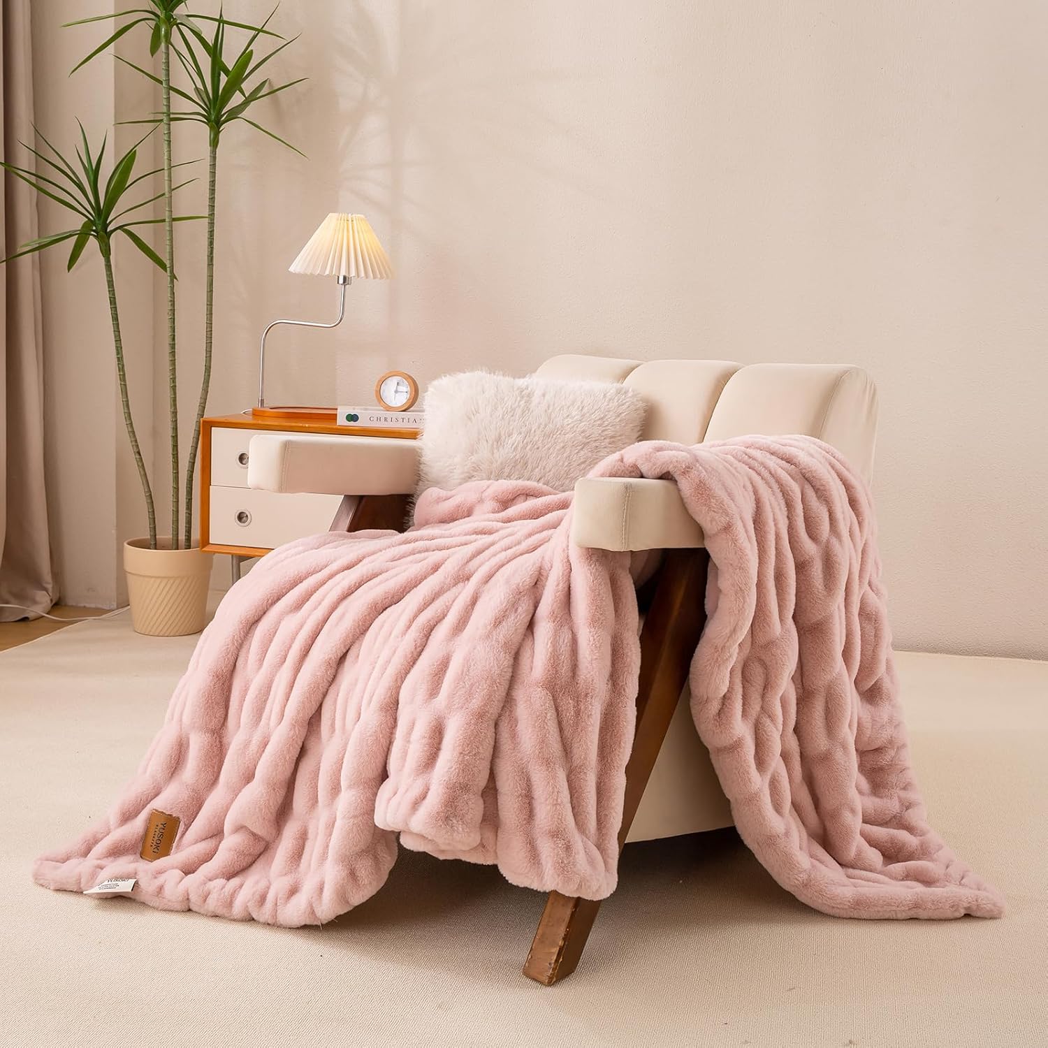 YUSOKI Luxury Double Side Faux Rabbit Fur Throw Blanket for Couch, Ultra Soft Fluffy Throw Gifts, Plush Thick Warm Luxury Decor Gifts for Home (Light Pink, Medium (50 X 60 Inches)) - Image 3