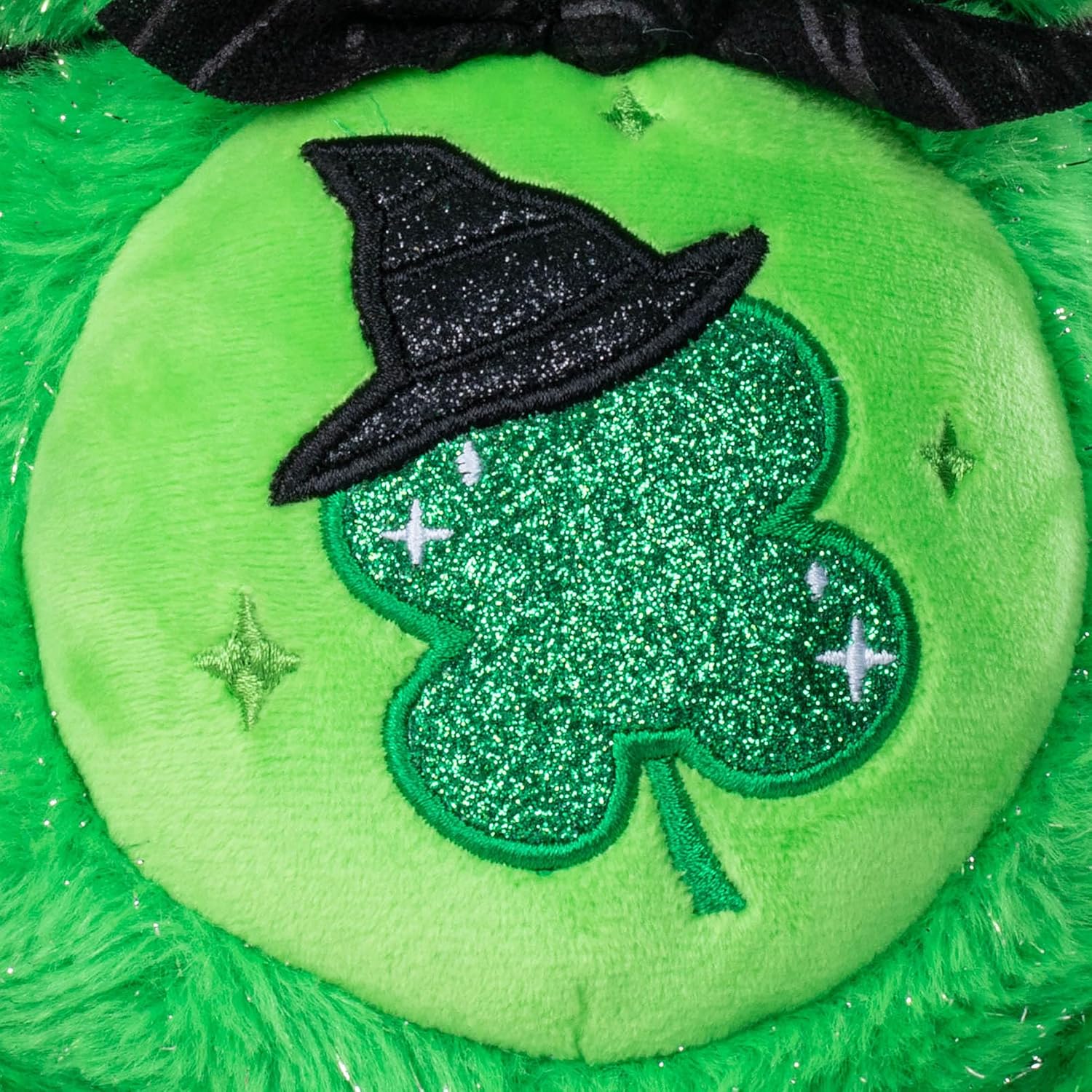 Care Bears - Care Bears x Wicked 2-Pack - Love-a-Lot Bear as Glinda & Good Luck Bear as Elphaba - Image 11