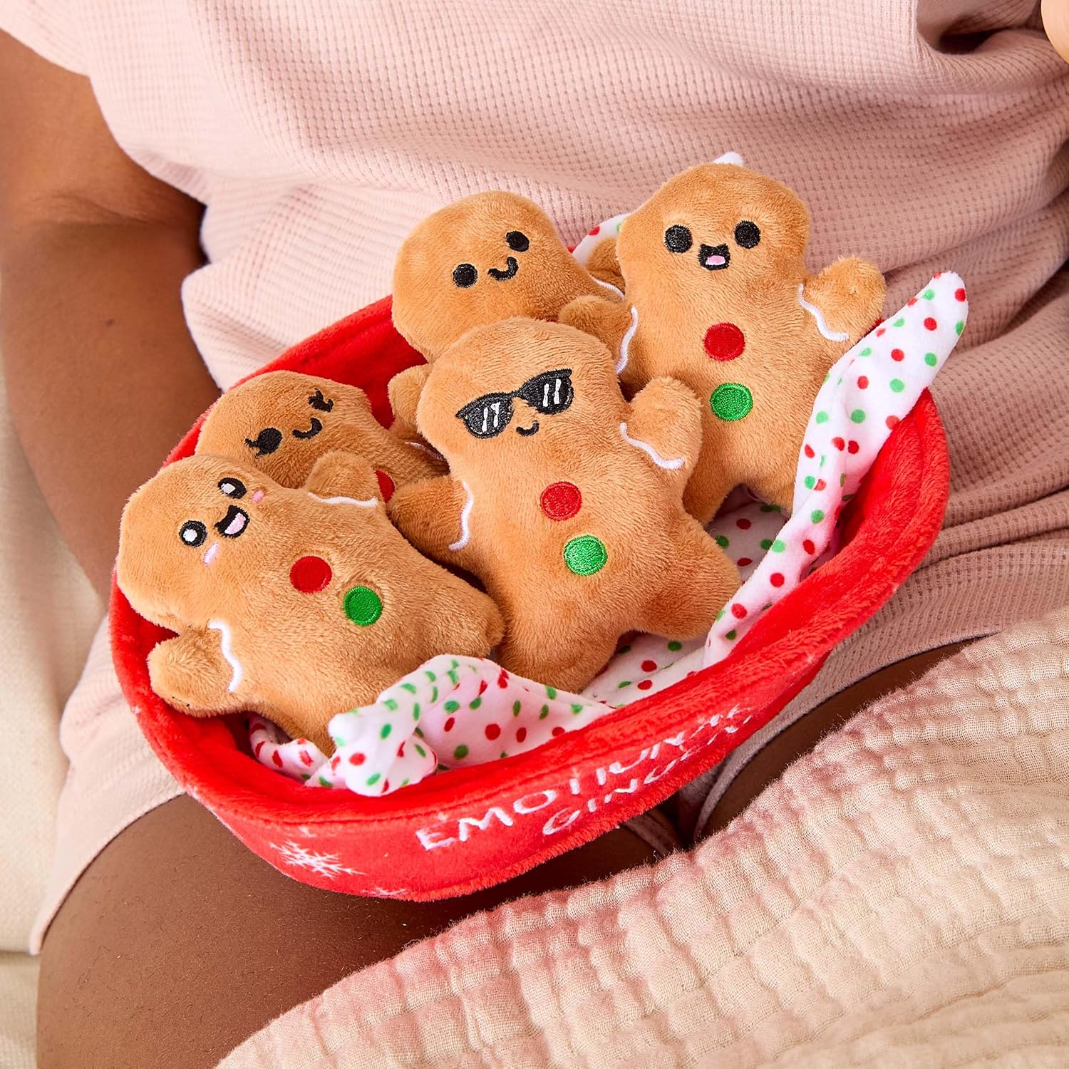 Emotional Support Gingerbread by Relatable, Christmas Stuffed Animals, Great Gingerbread Man Gifts, Funny Gifts or Cute Christmas Decor, Includes 5 Gingerbread Plushies with Carrying Basket - Image 3